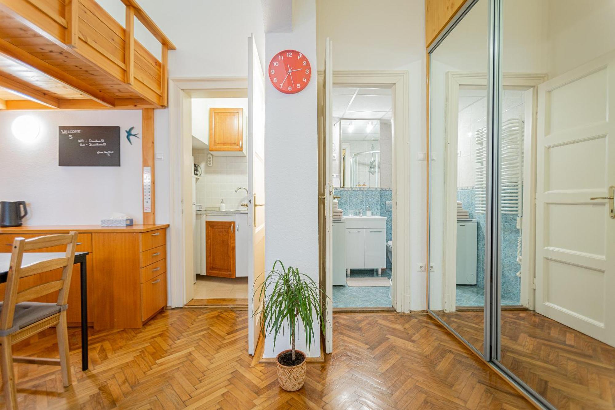 Dorotea - Cosy Home In The Heart Of ブダペスト エクステリア 写真